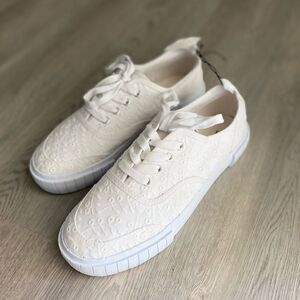 H&M Sneakers Embroidered New